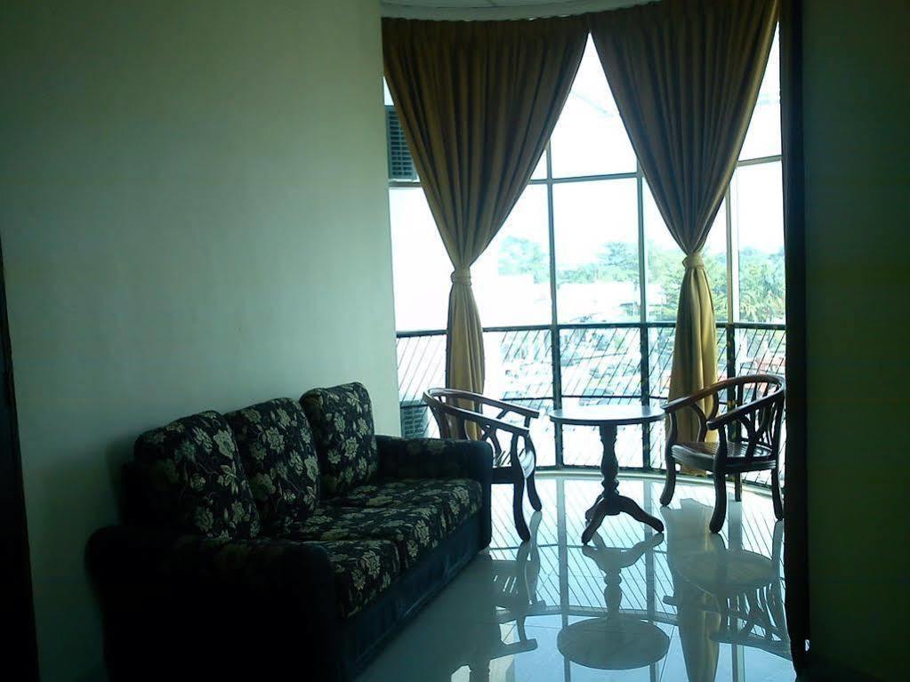 Casavilla Travellers Lodge Taiping Esterno foto
