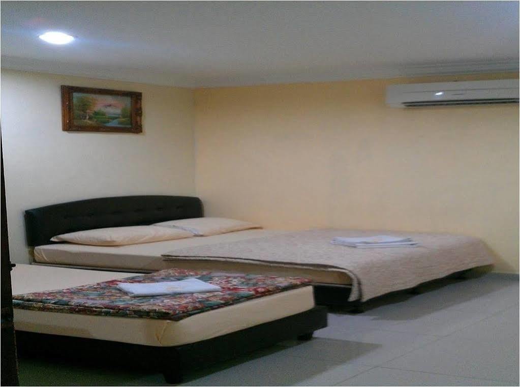 Casavilla Travellers Lodge Taiping Esterno foto